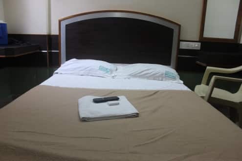 Hotel Embassy Deluxe, Bangalore 4